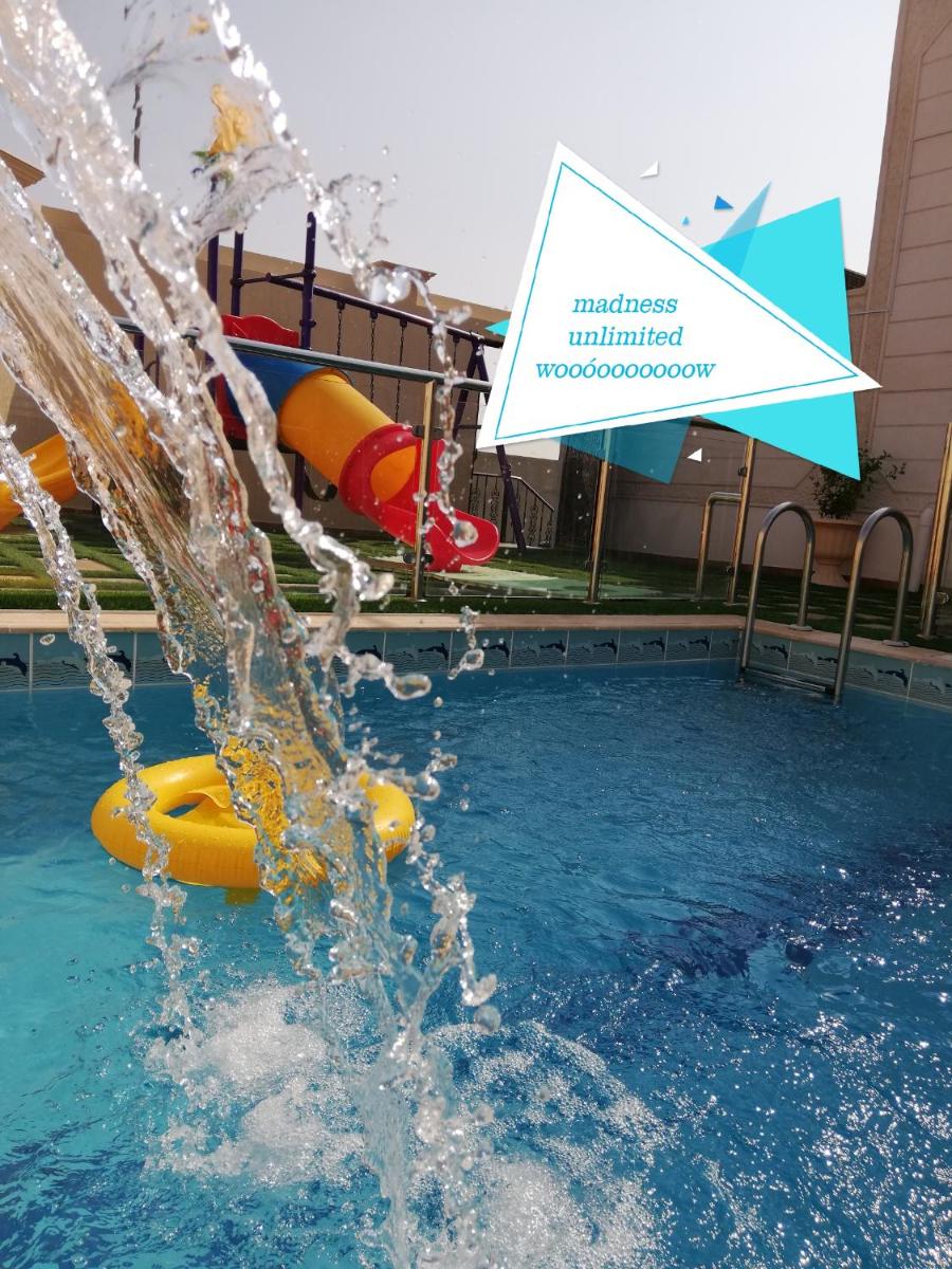 Popular attractions Area Nearby Property